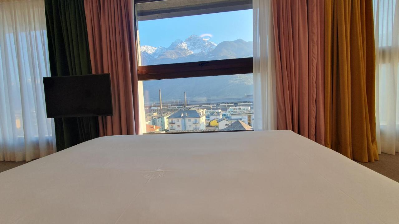 Omama Hotel Aosta Esterno foto